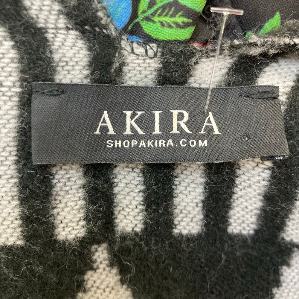 Akira Southwest Black Gray Print Western Poncho One Size Women’s Aztec - Picture 6 of 7